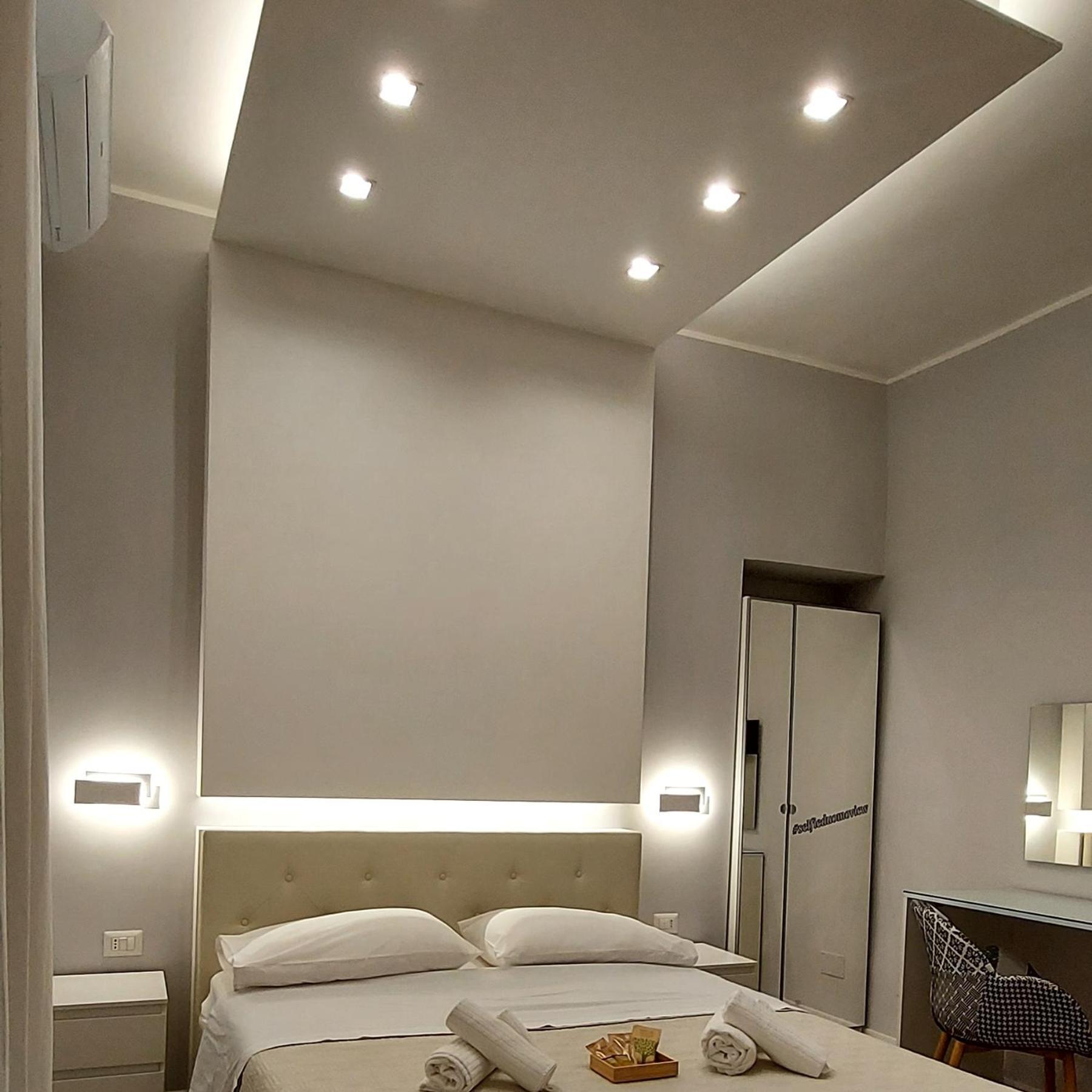 Duomo View Naples Bed and Breakfast Δωμάτιο φωτογραφία